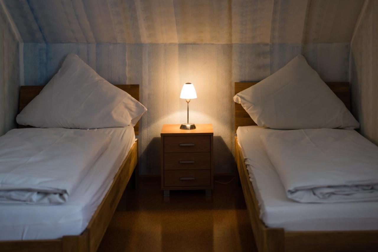 Vierbettzimmer mit Bad